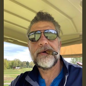 Meet your Posher, Aaron